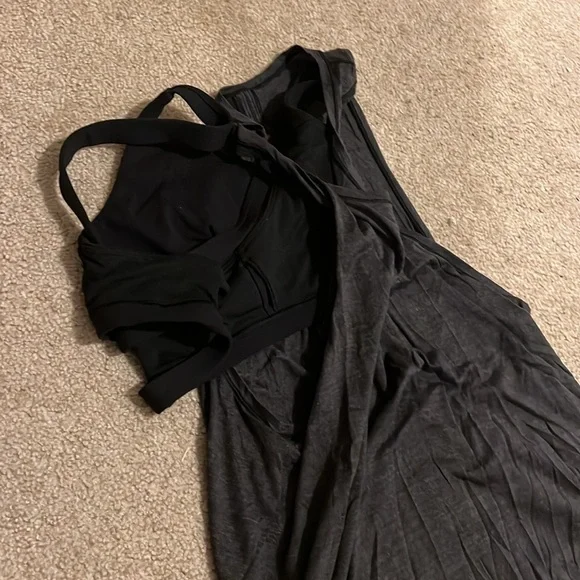 Lululemon tank with open back and built in bra - Picture 2 of 4
